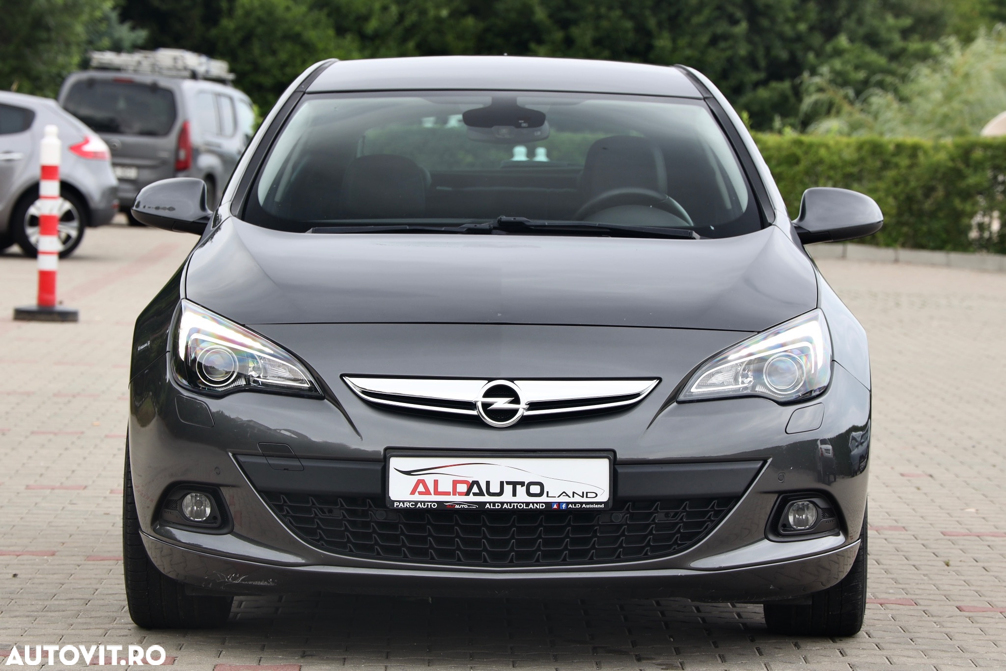 Opel Astra GTC 2.0 CDTI ecoFLEX Start/Stop Active - 36