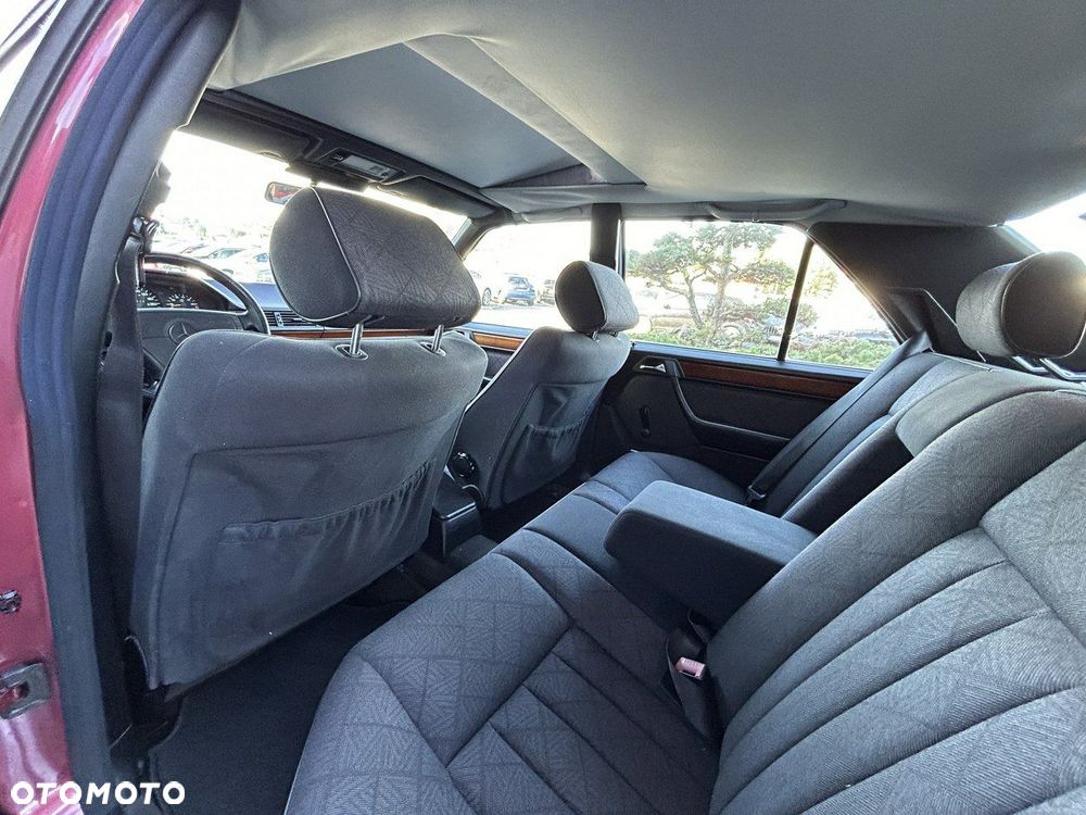 Mercedes-Benz Klasa E - 6