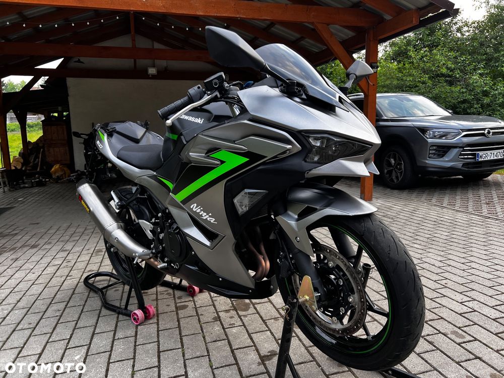 Kawasaki Ninja 500 - 1
