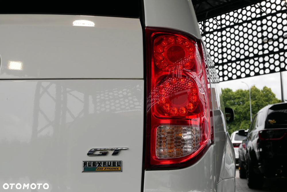 Dodge Grand Caravan - 36