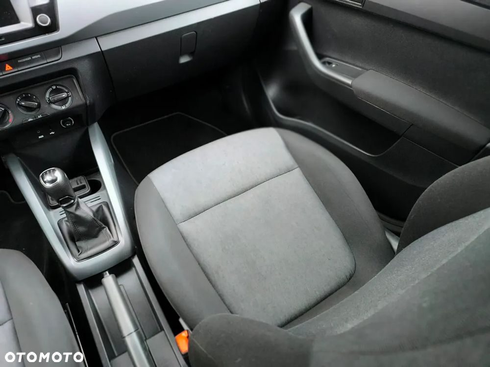 Skoda Fabia 1.0 MPI Active - 11