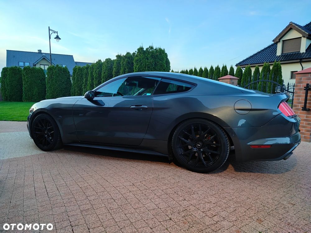 Ford Mustang 2.3 EcoBoost - 11