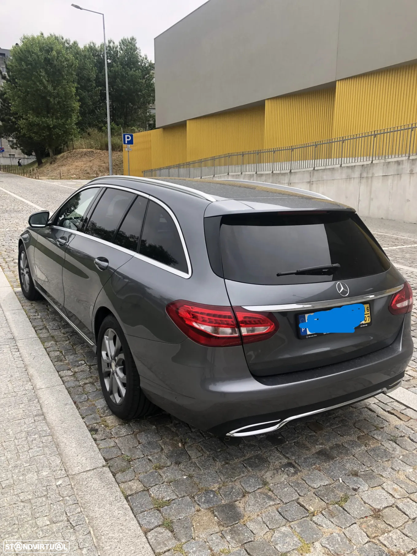 Mercedes-Benz C 200 - 4
