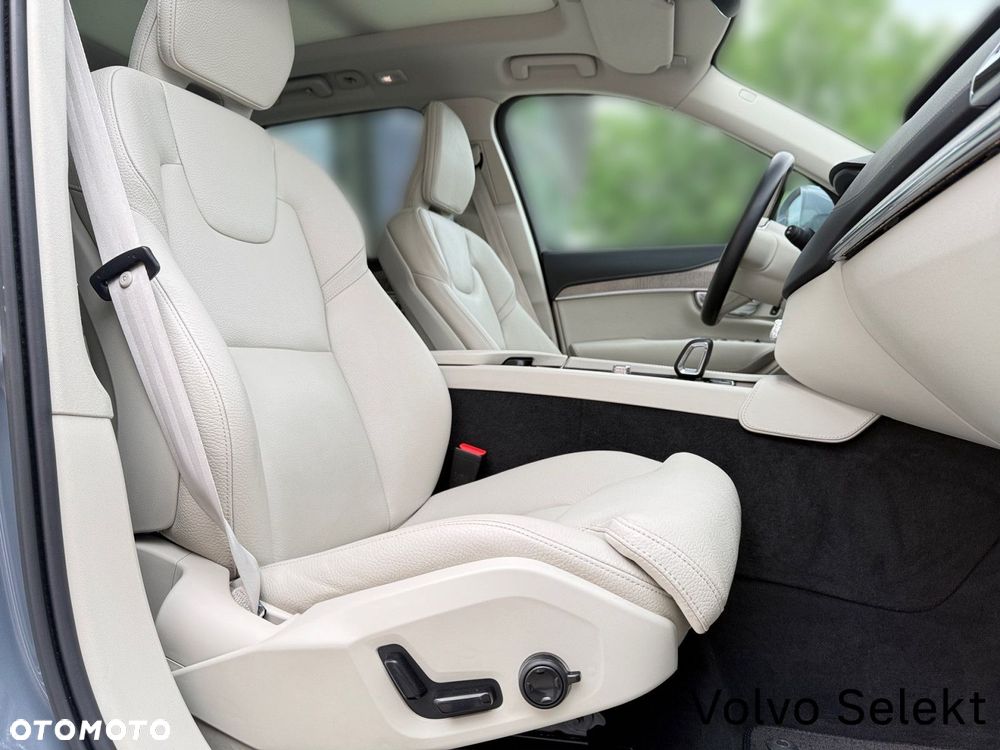 Volvo XC 90 - 27