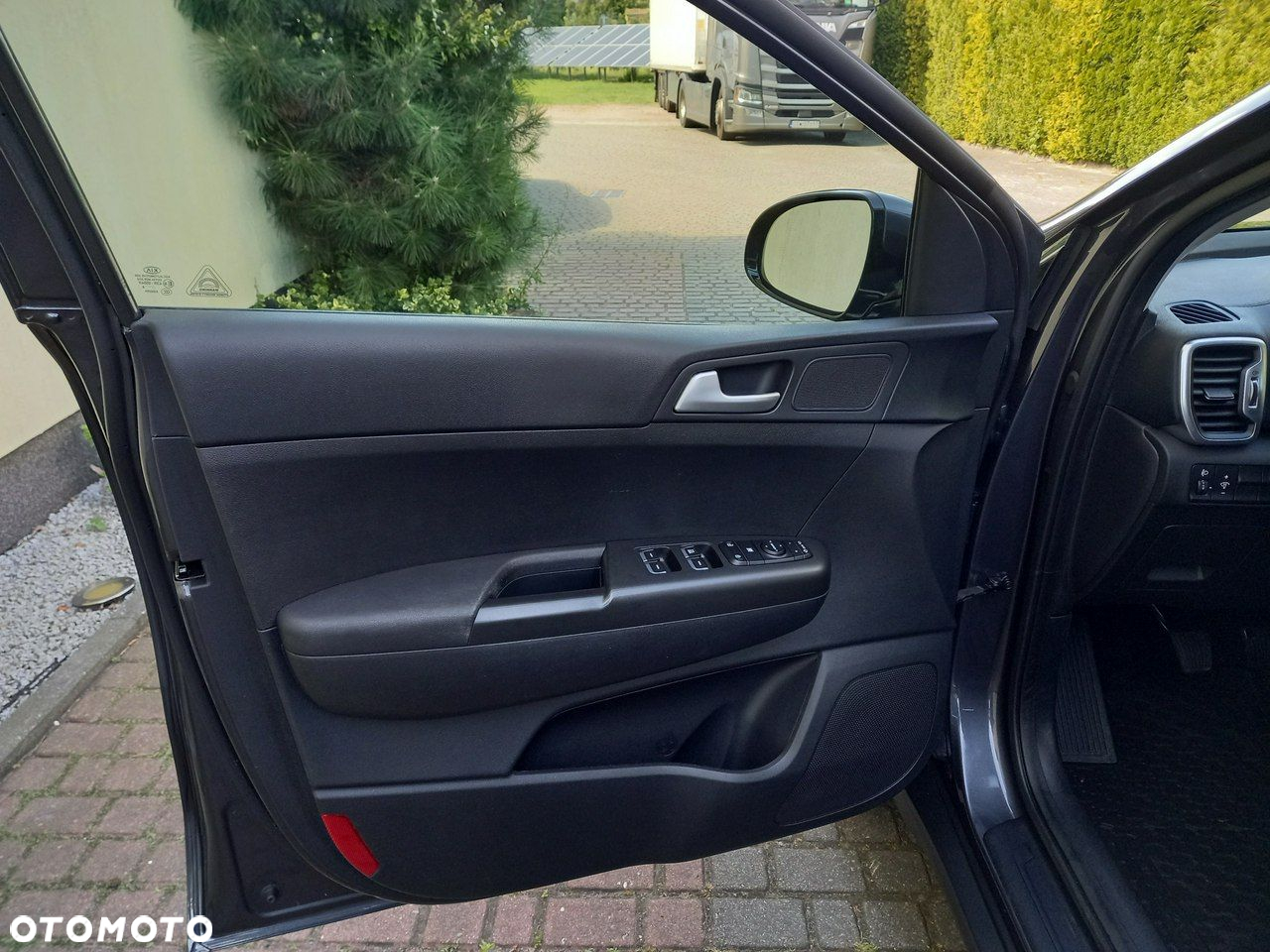 Kia Sportage 1.6 GDI 2WD DREAM-TEAM EDITION - 27