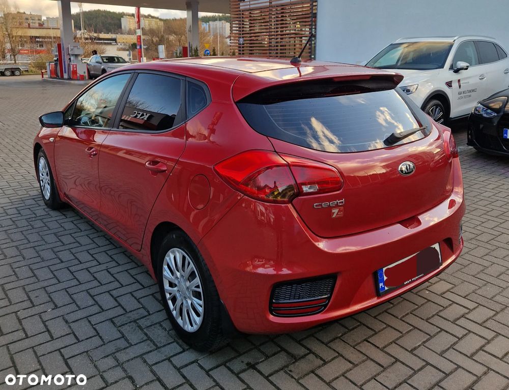 Kia Ceed - 3