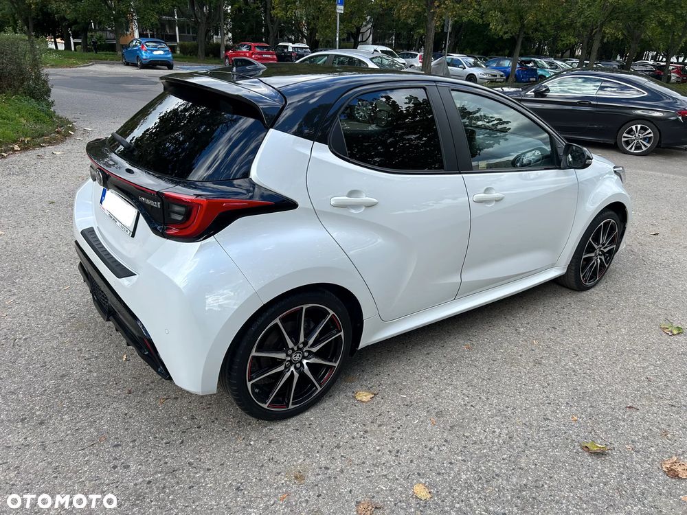 Toyota Yaris Hybrid 1.5 GR Sport - 2