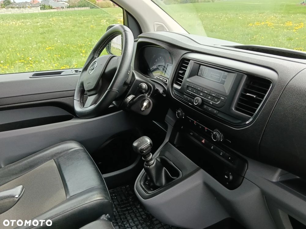 Opel Vivaro - 16