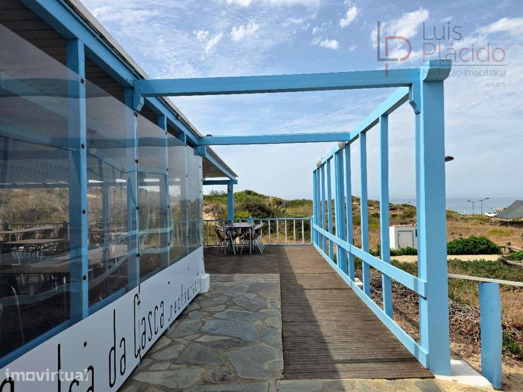 RESTAURANTE EM FRENTE À PRAIA - Grande imagem: 4/49