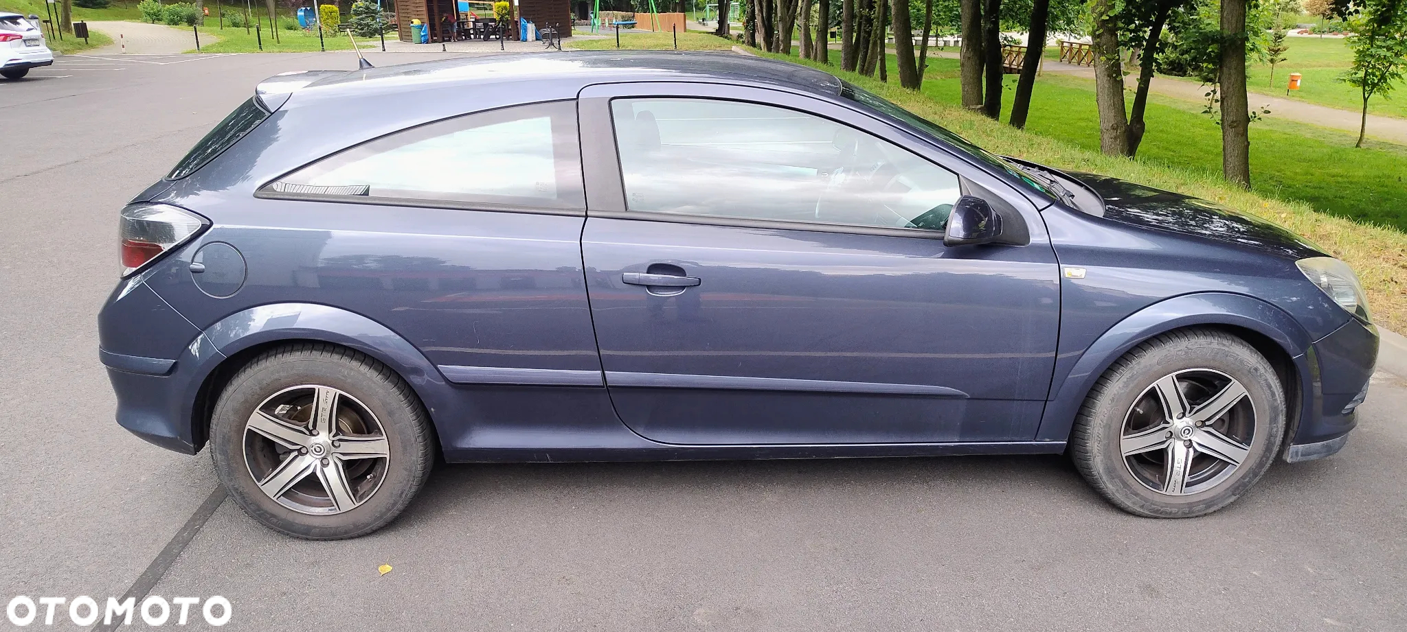 Opel Astra GTC 1.6 - 5