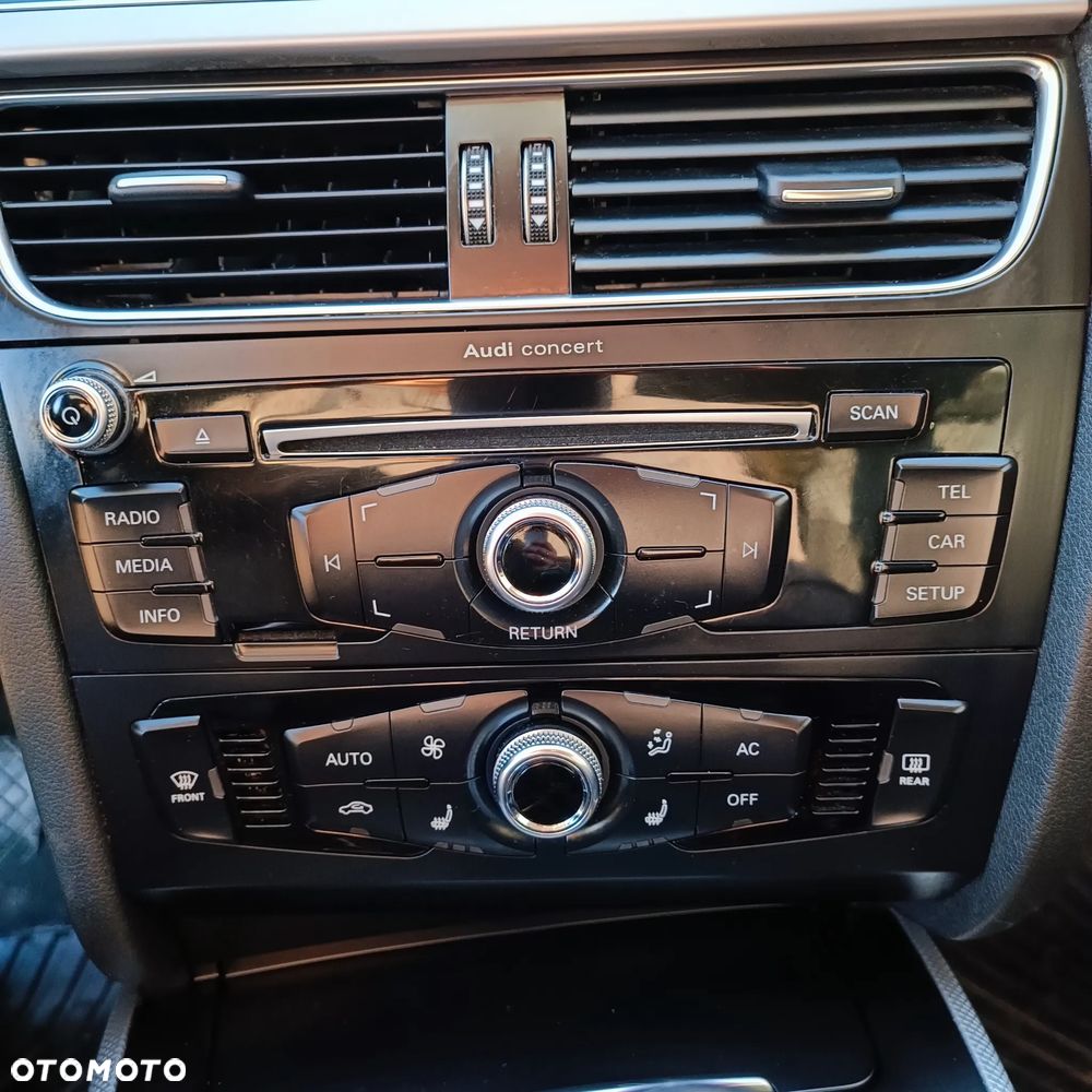 Audi A4 Avant 2.0 TDI DPF quattro S line Sportpaket - 10