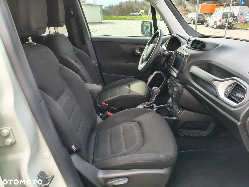 Jeep Renegade - 11