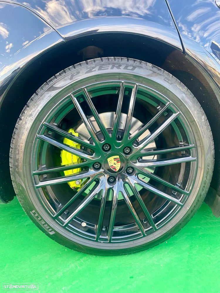 Porsche Panamera - 12