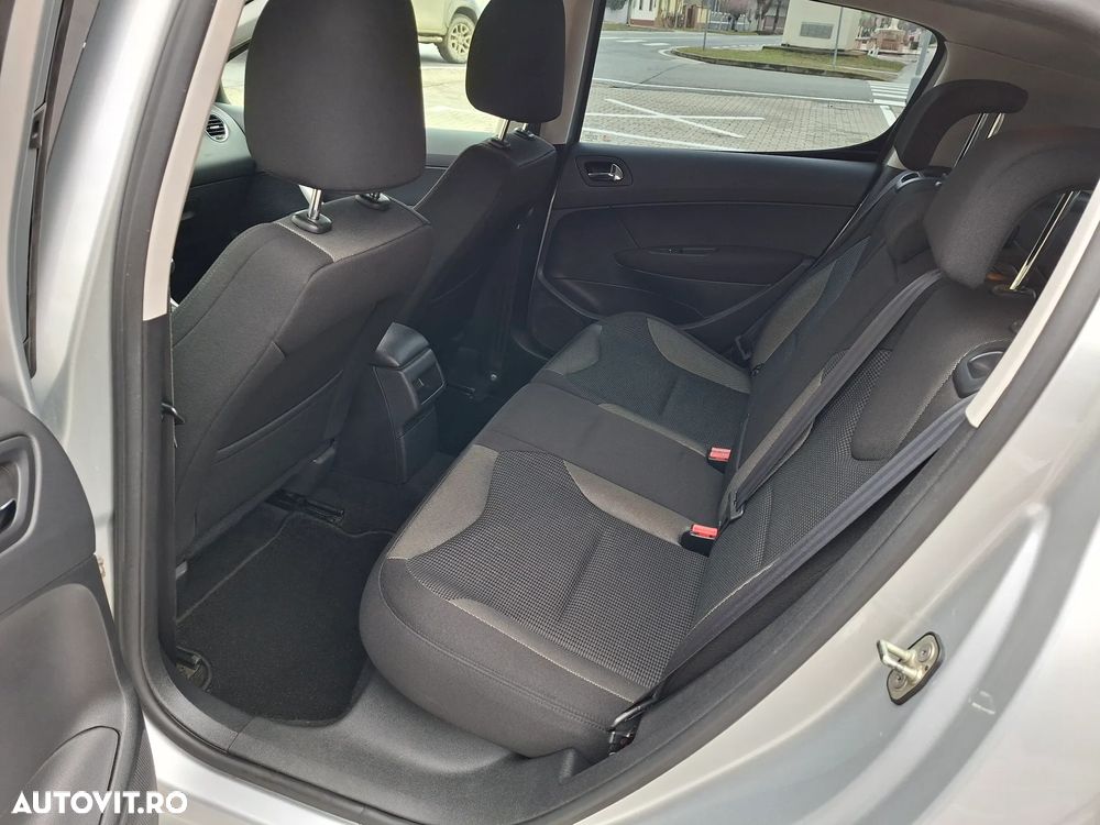 Peugeot 308 120 VTi Allure - 8