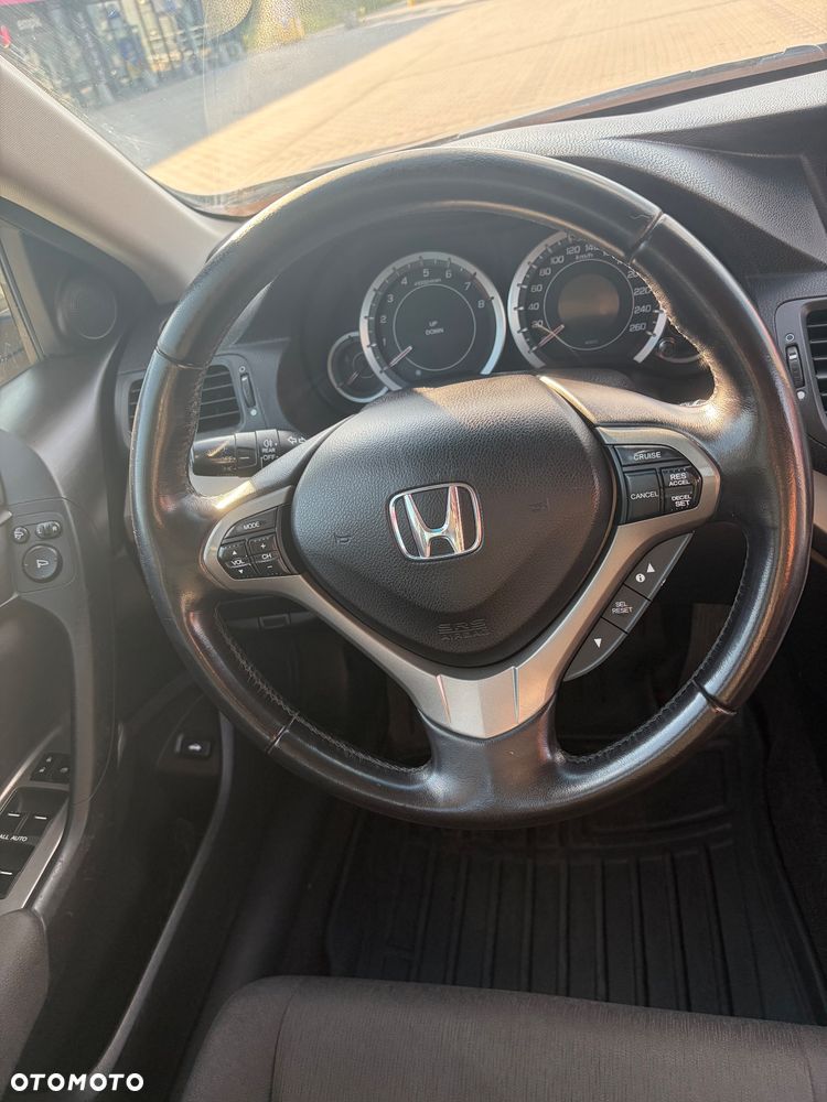 Honda Accord 2.0 Comfort - 16