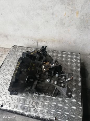 Caixa de velocidades Ford Transit 2.2Tdci ref: 6C1R 7002 AB - 9