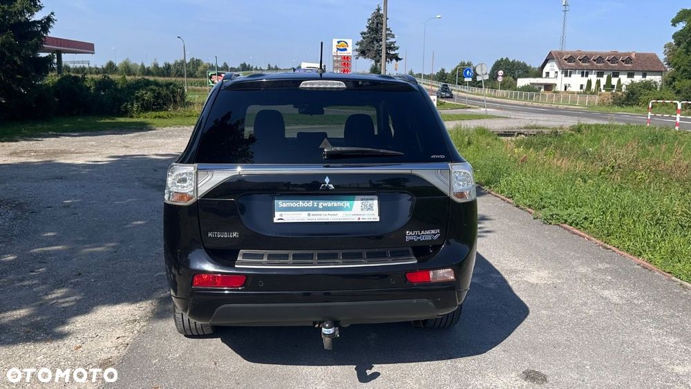 Mitsubishi Outlander - 38