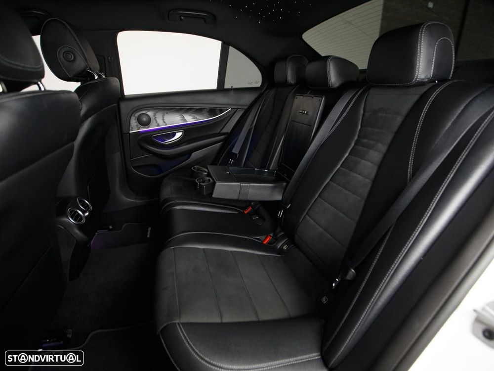 Mercedes-Benz E 300 de AMG Line - 10
