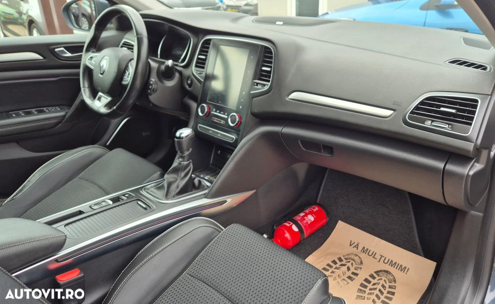 Renault Megane BLUE dCi 115 BOSE EDITION - 28