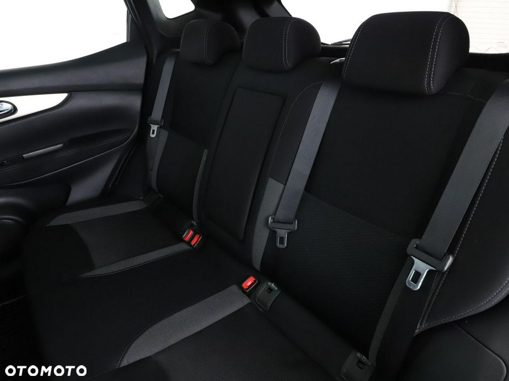 Nissan Qashqai 1.2 DIG-T N-Connecta - 18