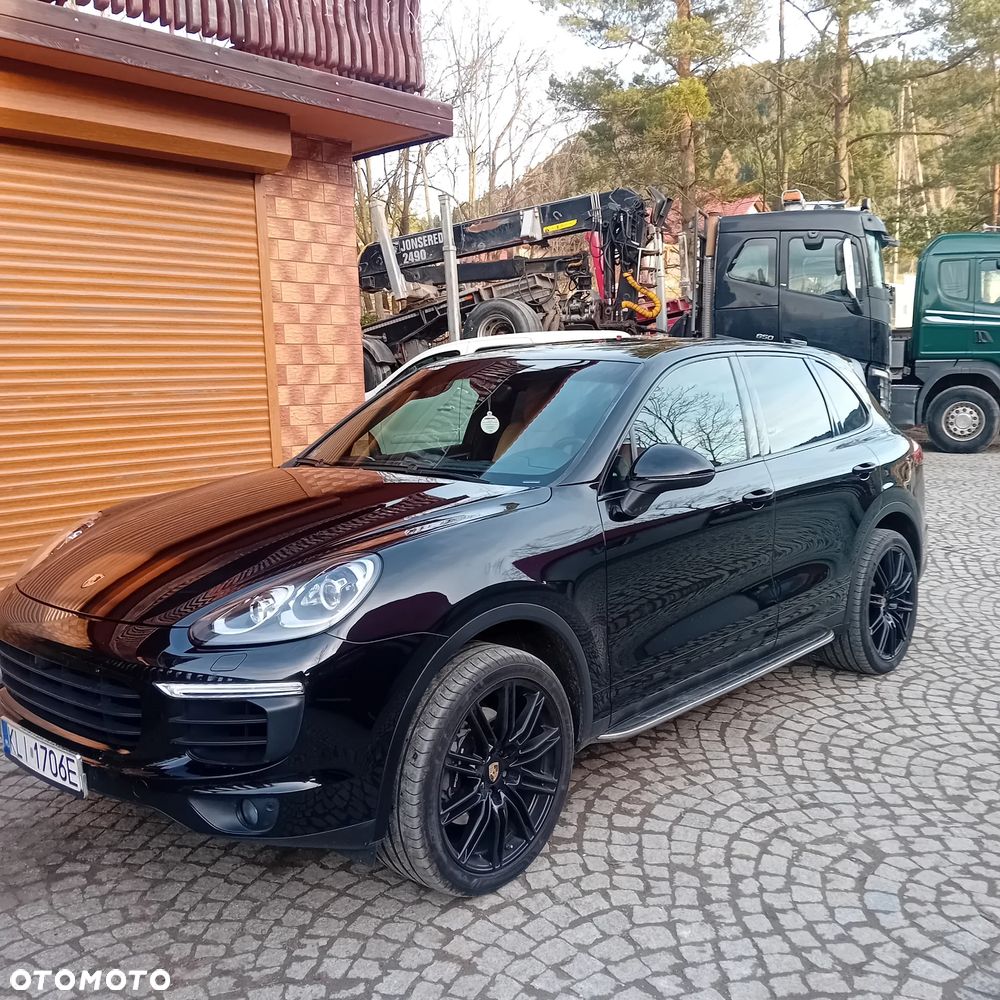 Porsche Cayenne - 2