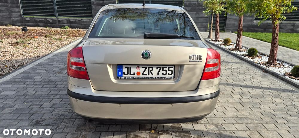 Skoda Octavia 1.6 Active - 6