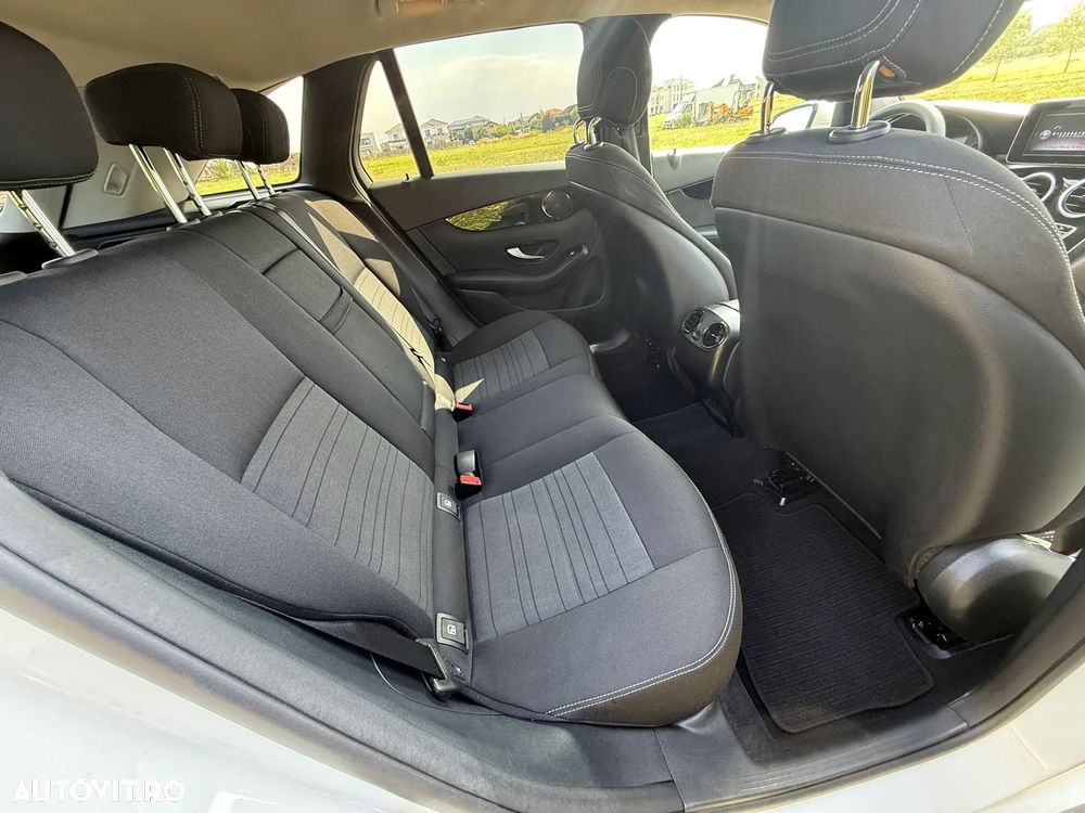 Mercedes-Benz GLC 220 d 4MATIC - 22
