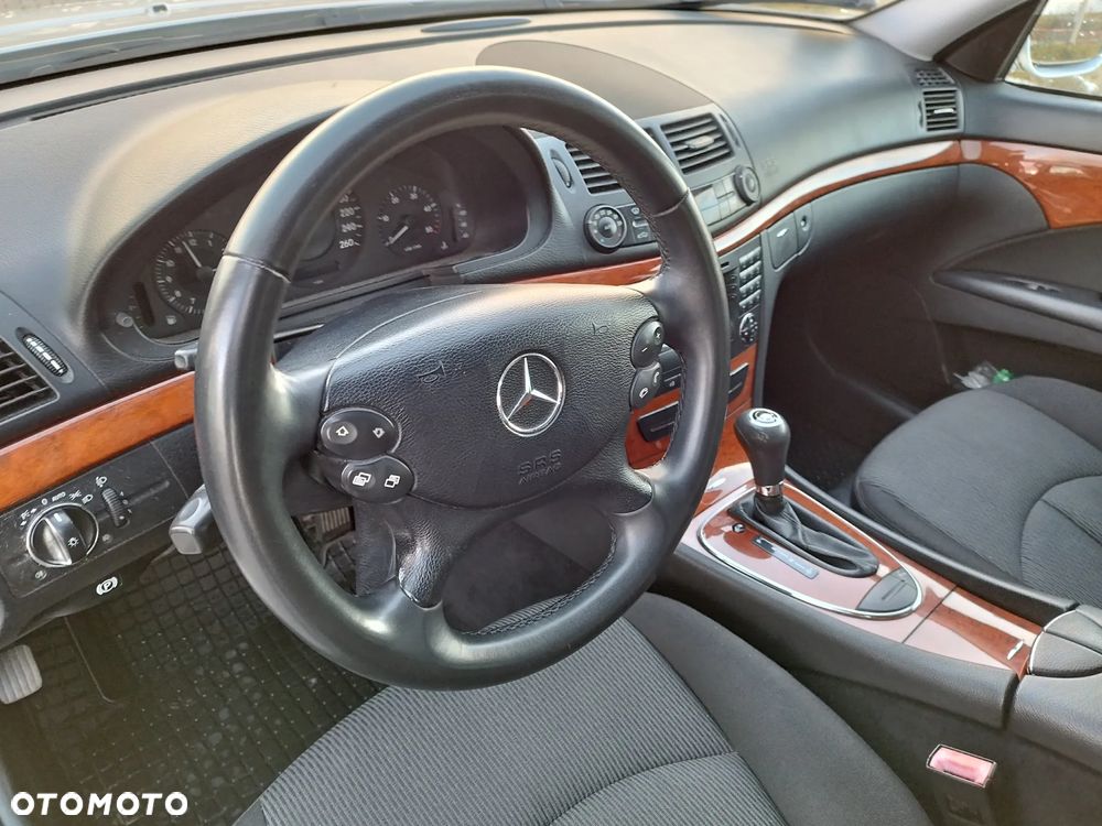 Mercedes-Benz Klasa E 220 CDI Automatik Classic - 11
