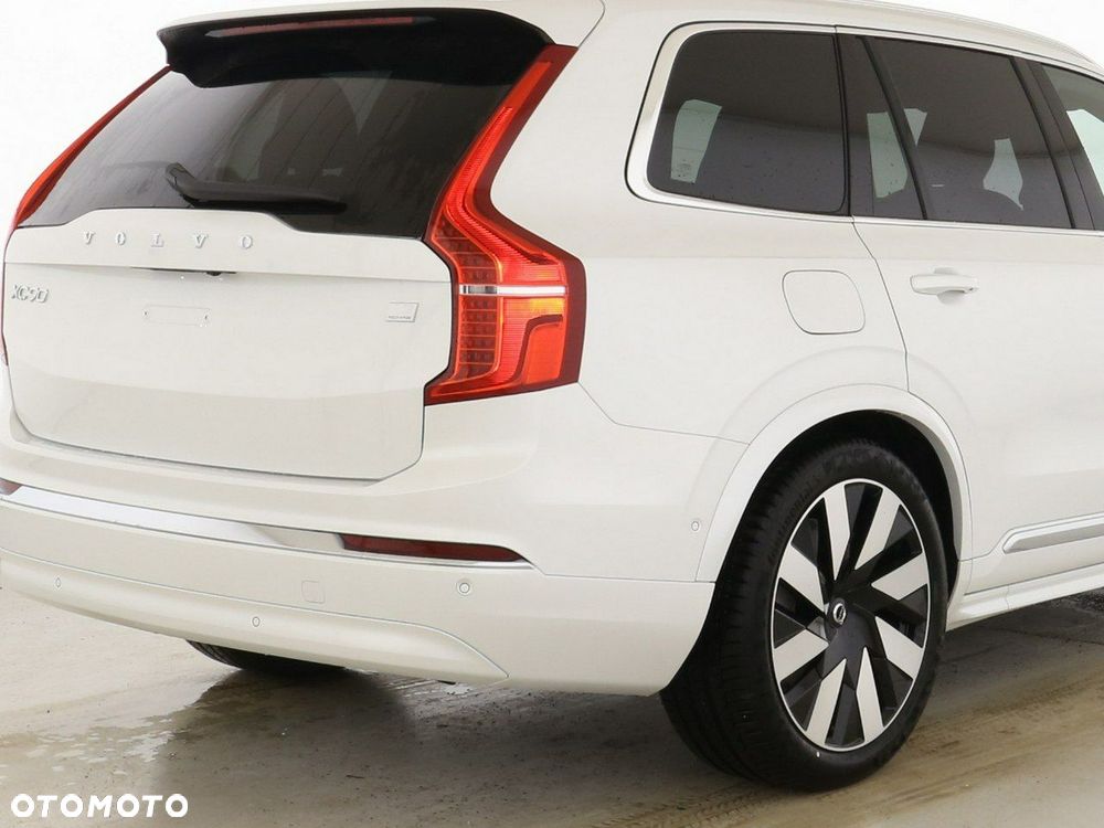 Volvo XC 90 - 9