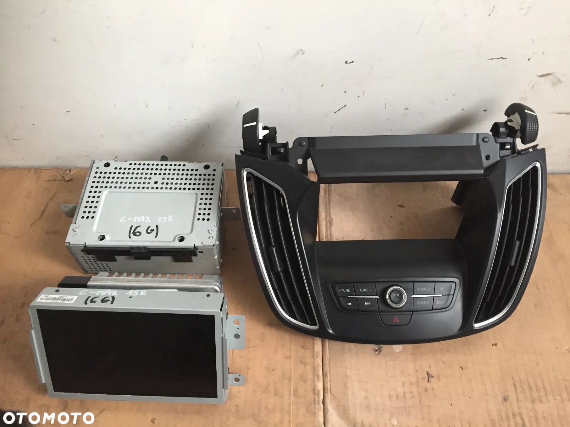 FORD GRAND C-MAX 15R RADIO 10R-048415 Z WYŚWIETLACZEM DJ5T-14F239-DD - 1