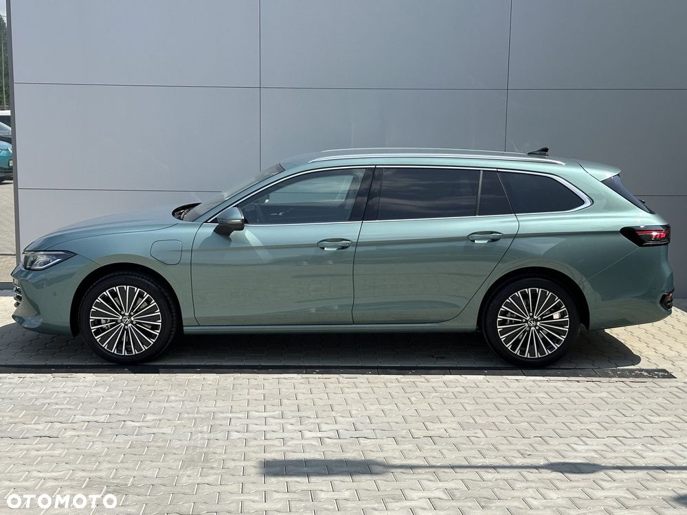 Volkswagen Passat - 7