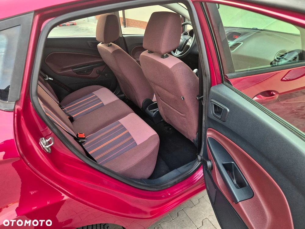 Ford Fiesta 1.25 Celebration - 26