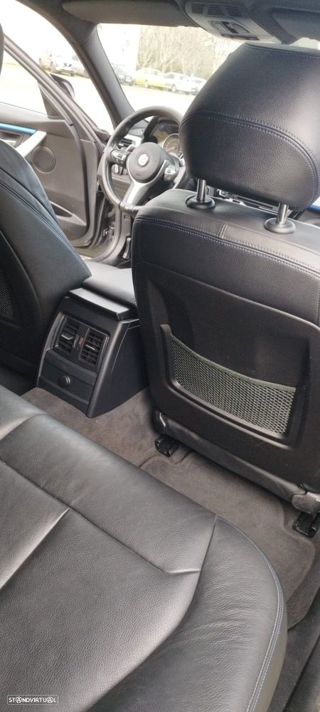 BMW 330 e iPerformance Pack M - 16