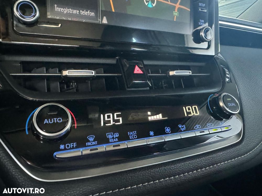 Toyota Corolla 1.8 HSD Dynamic - 26