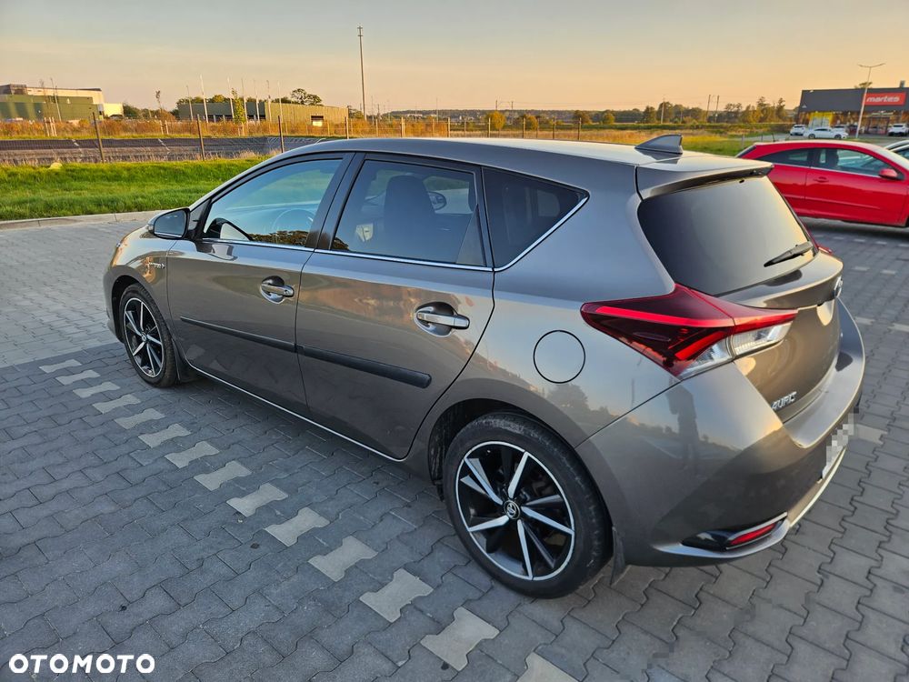 Toyota Auris 2017