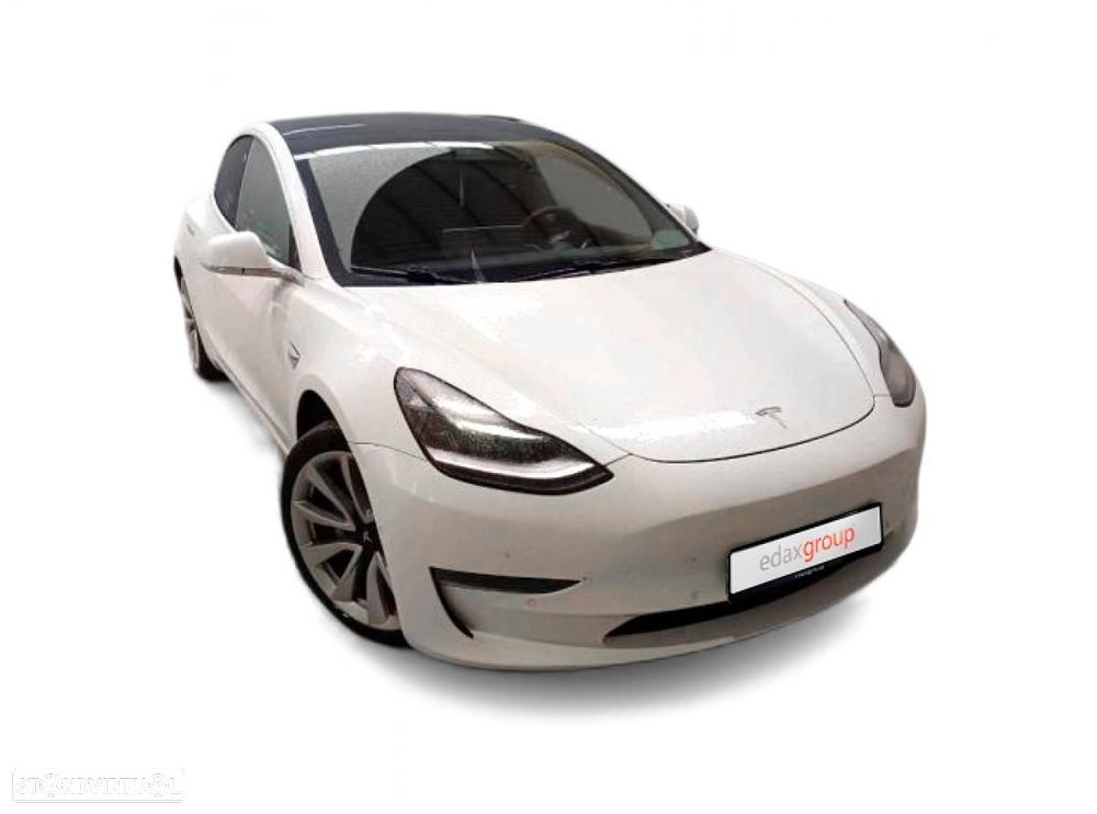 Tesla Model 3 - 1
