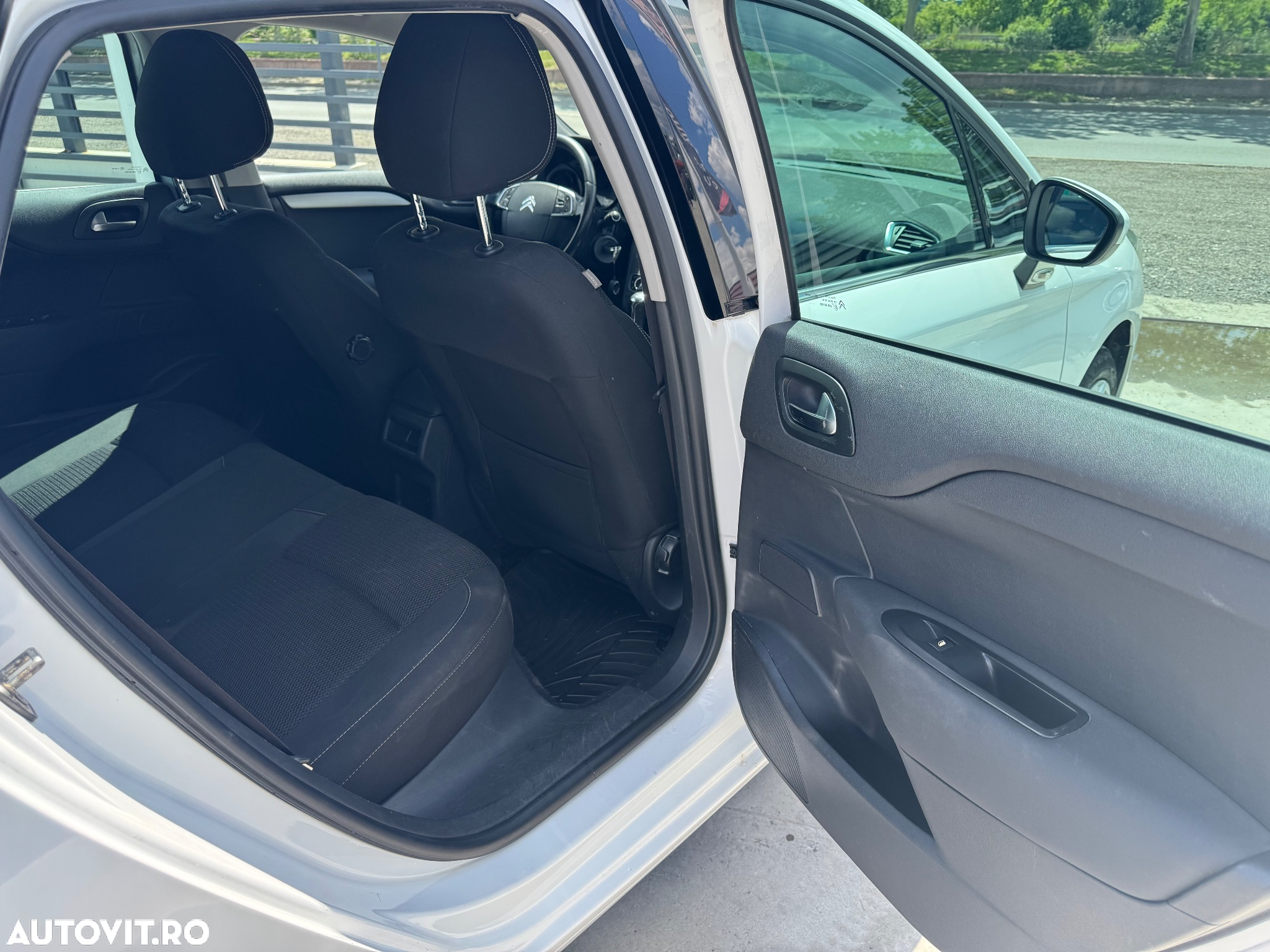 Citroën C4 BlueHDi S&S EAT Feel - 12