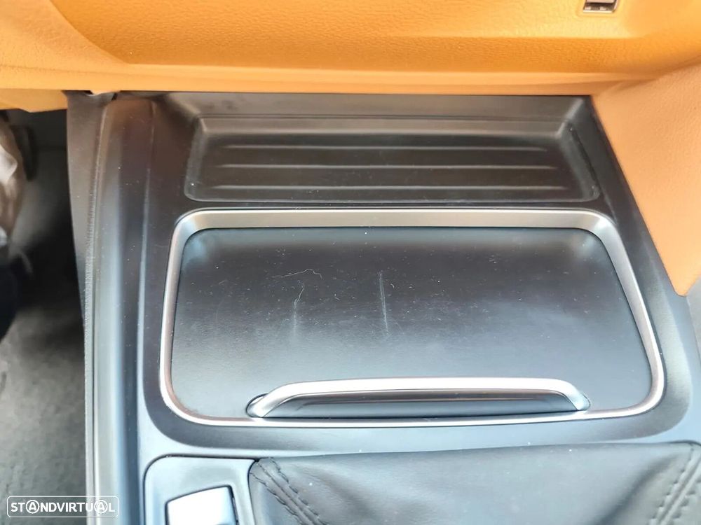 BMW 320 d Line Sport - 29