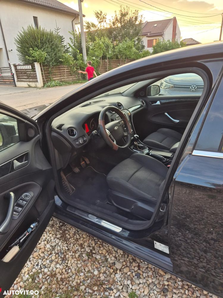 FORD Mondeo 2011 — imagine 12