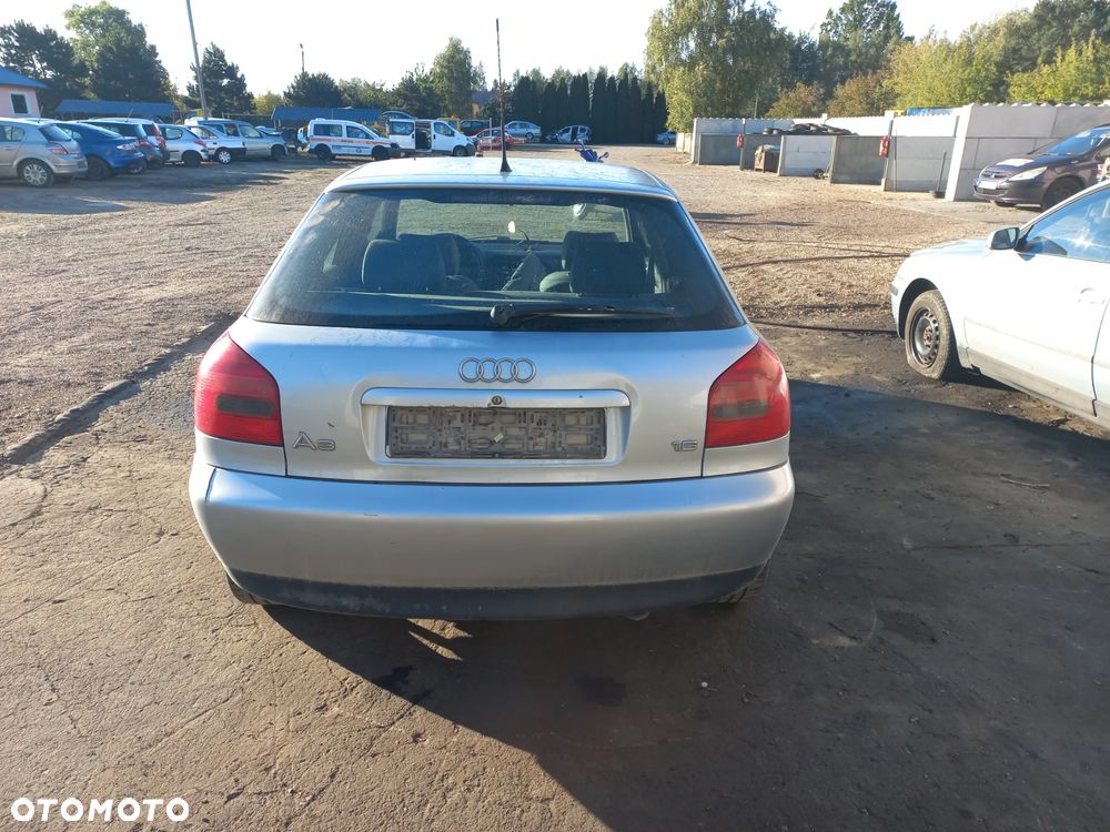 Audi A3 1.6 benzyna 99r LY7M wszystkie części - 4