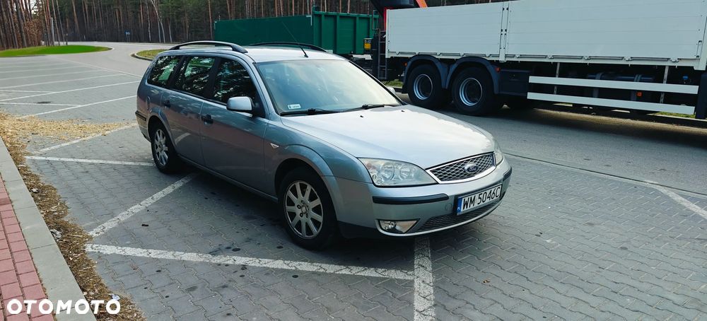 Ford Mondeo 2.0 Ambiente - 2