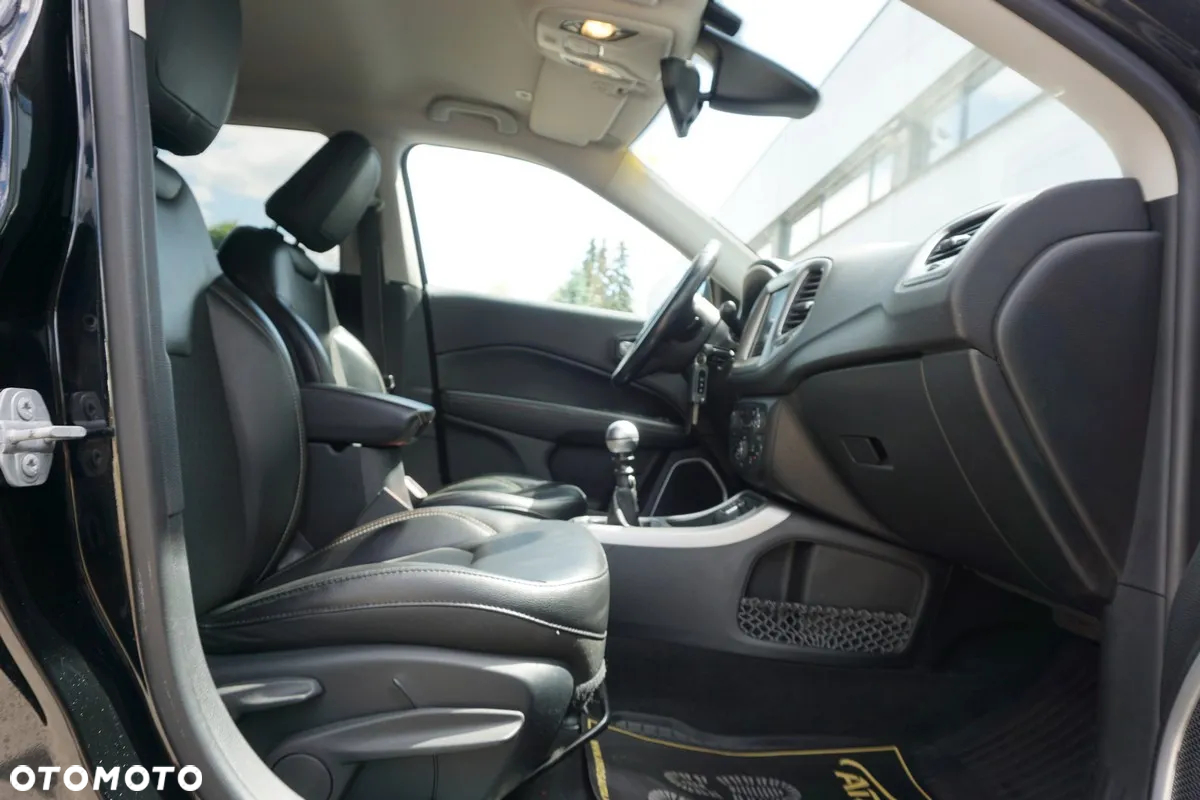 Jeep Compass 1.4 MultiAir Longitude - 33