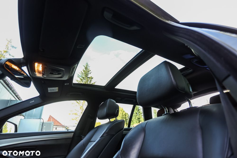 BMW Seria 5 520d Blue Performance - 31