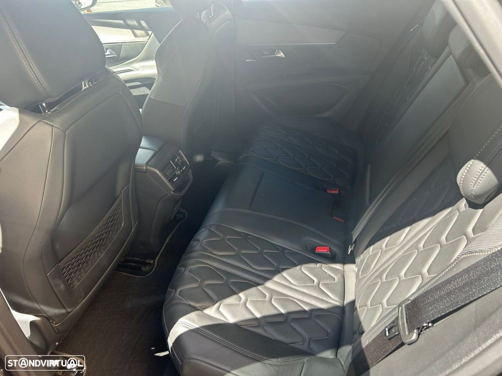 Peugeot 3008 1.6 Hybrid4 GT e-EAT8 - 6