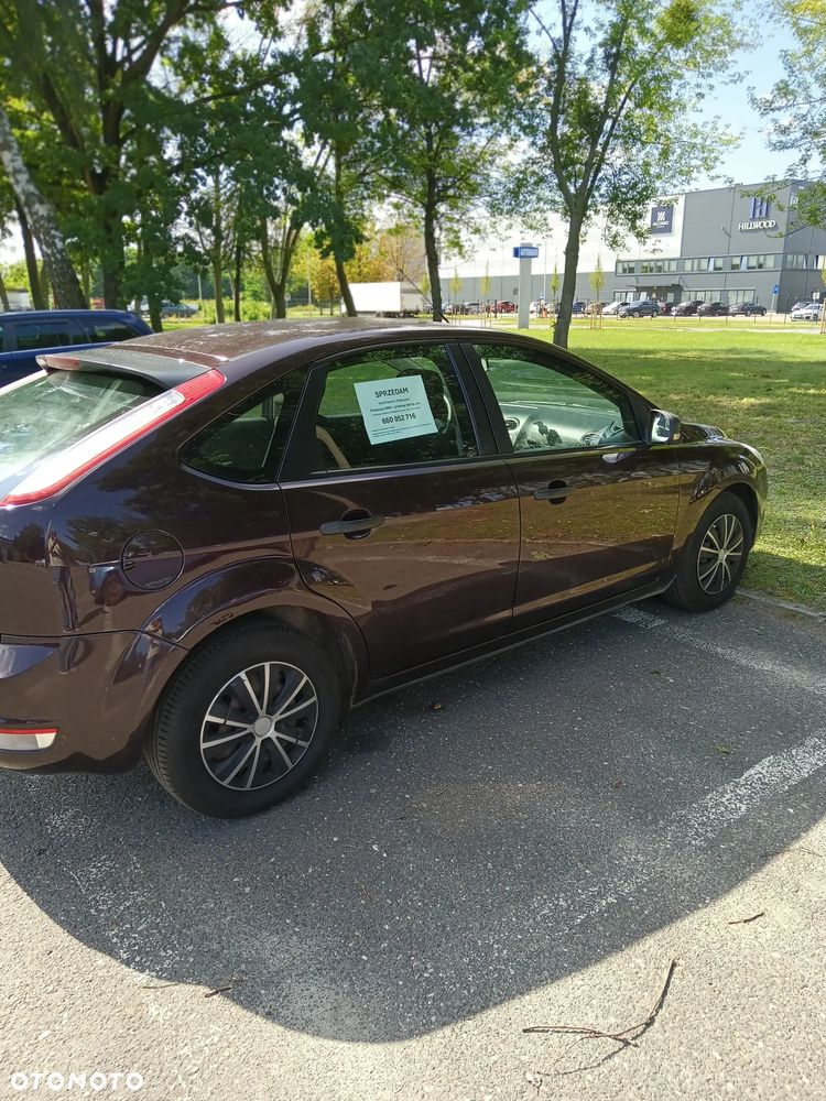 Ford Focus 1.6 Trend - 9