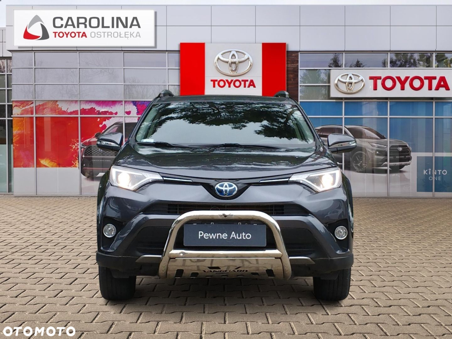 Toyota RAV4 - 8