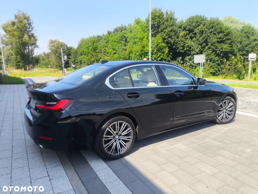 BMW Seria 3 320i - 10