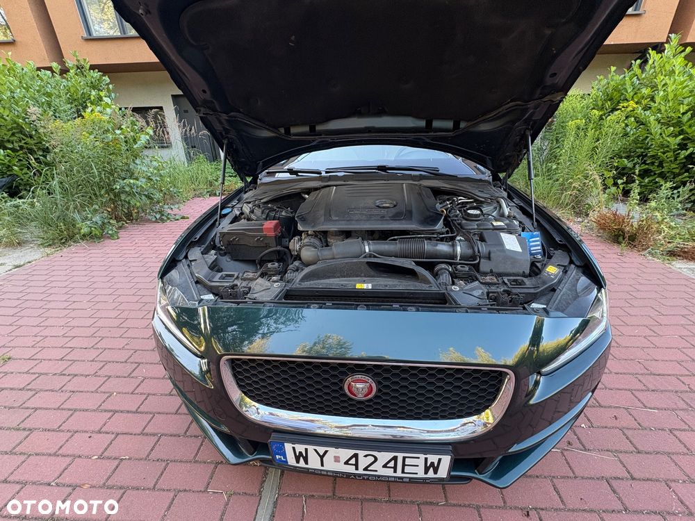 Jaguar XE 2.0 D Prestige - 14