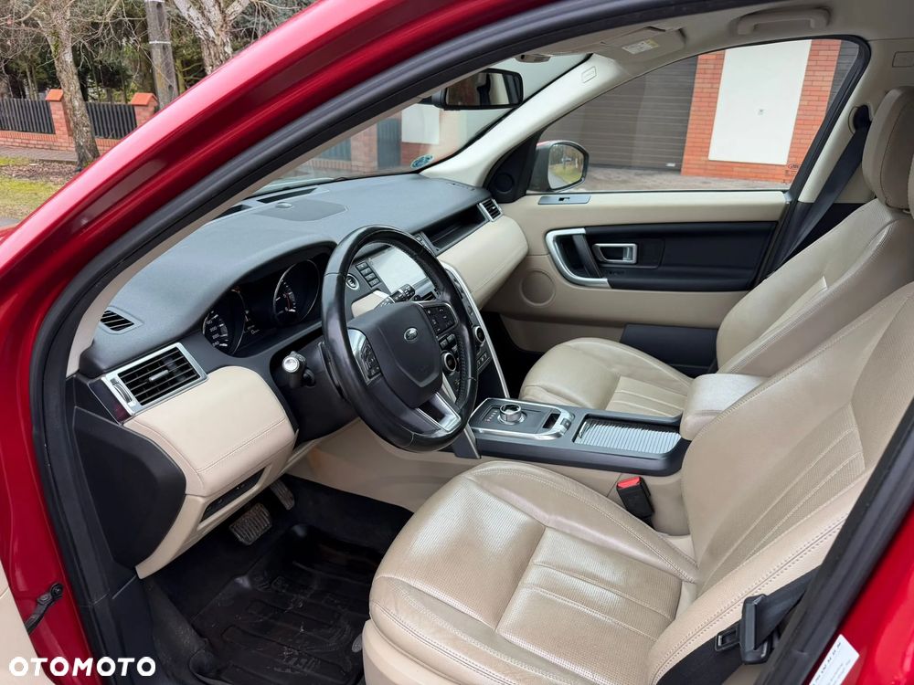 Land Rover Discovery Sport - 8