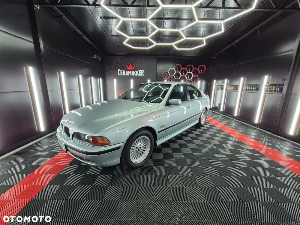 BMW Seria 5 520i - 5